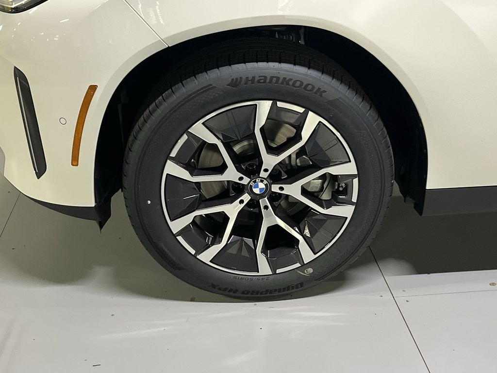 Used 2026 Alpine White BMW 30 xDrive image 10
