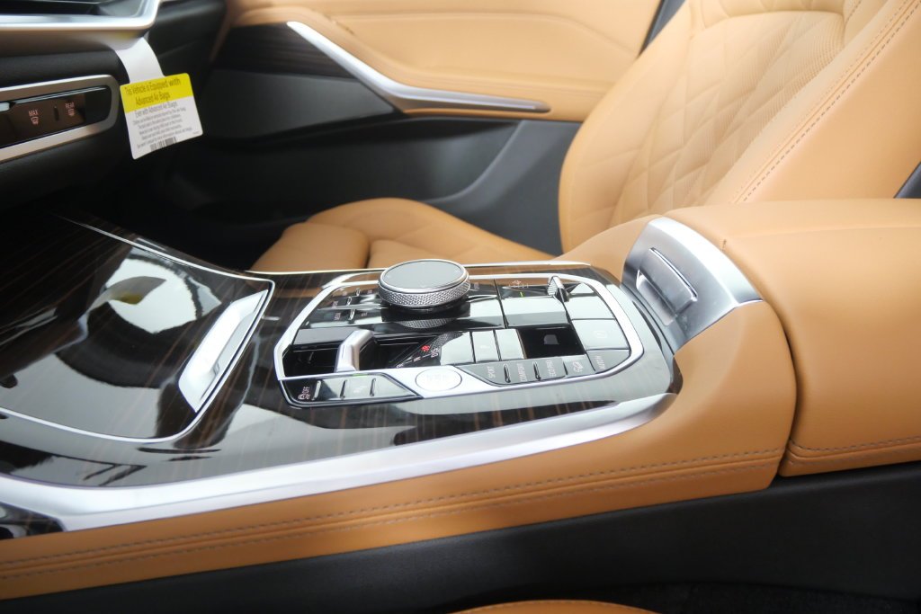 New 2027 Mineral White Metallic BMW xDrive40i image 25