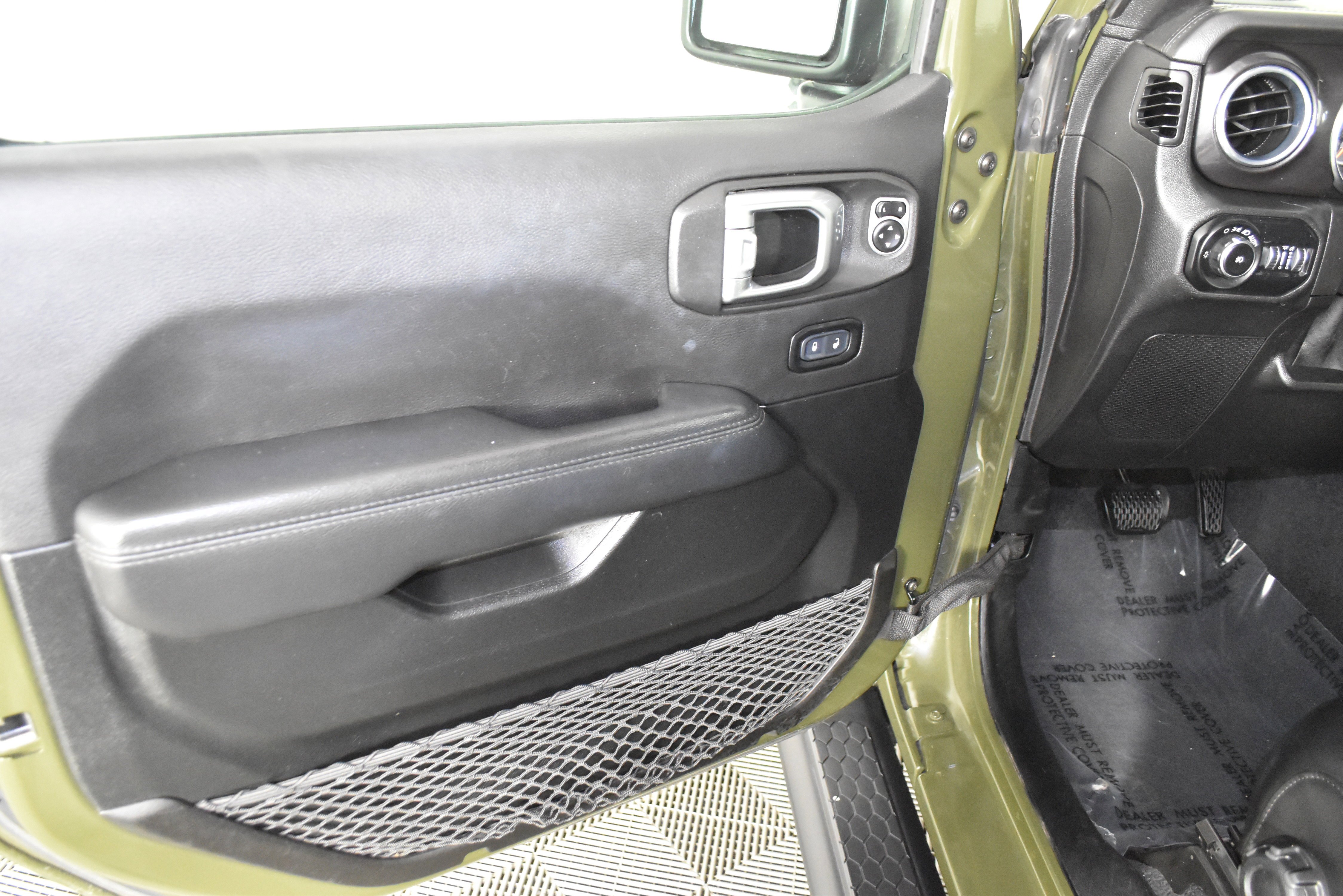 2020 Jeep Wrangler Unlimited Sahara Altitude - Photo 38