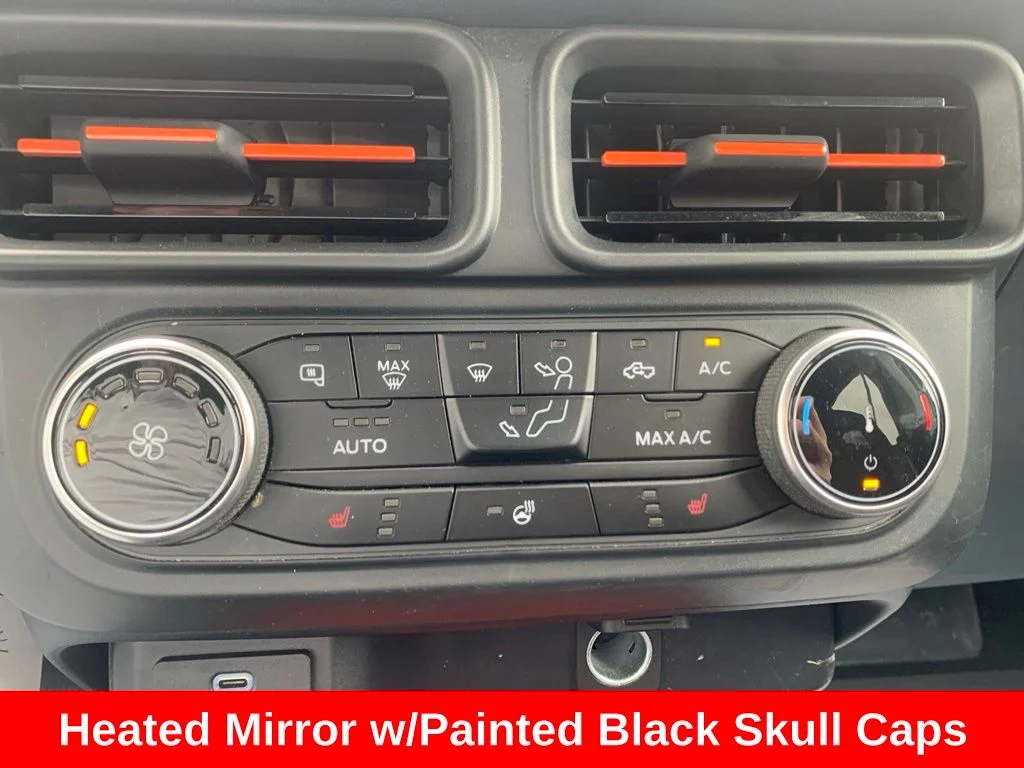 Used 2024 Green Ford XLT image 14