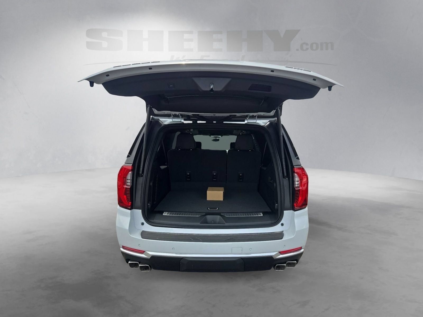 2026 GMC Yukon XL Denali - Photo 12