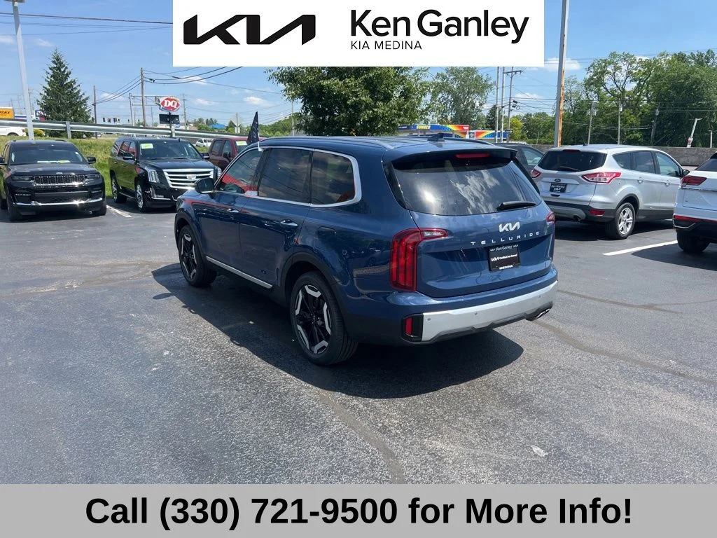 Used 2024 Black Kia S image 15