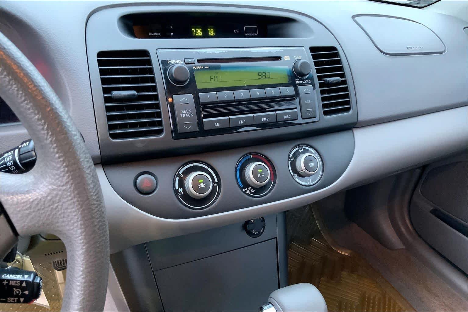 Used 2005 Phantom Gray Pearl Toyota STD image 5