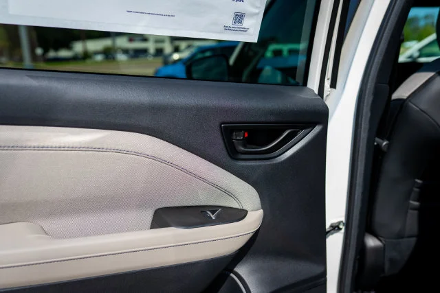 New 2026 Crystal White Pearl Subaru Premium image 26
