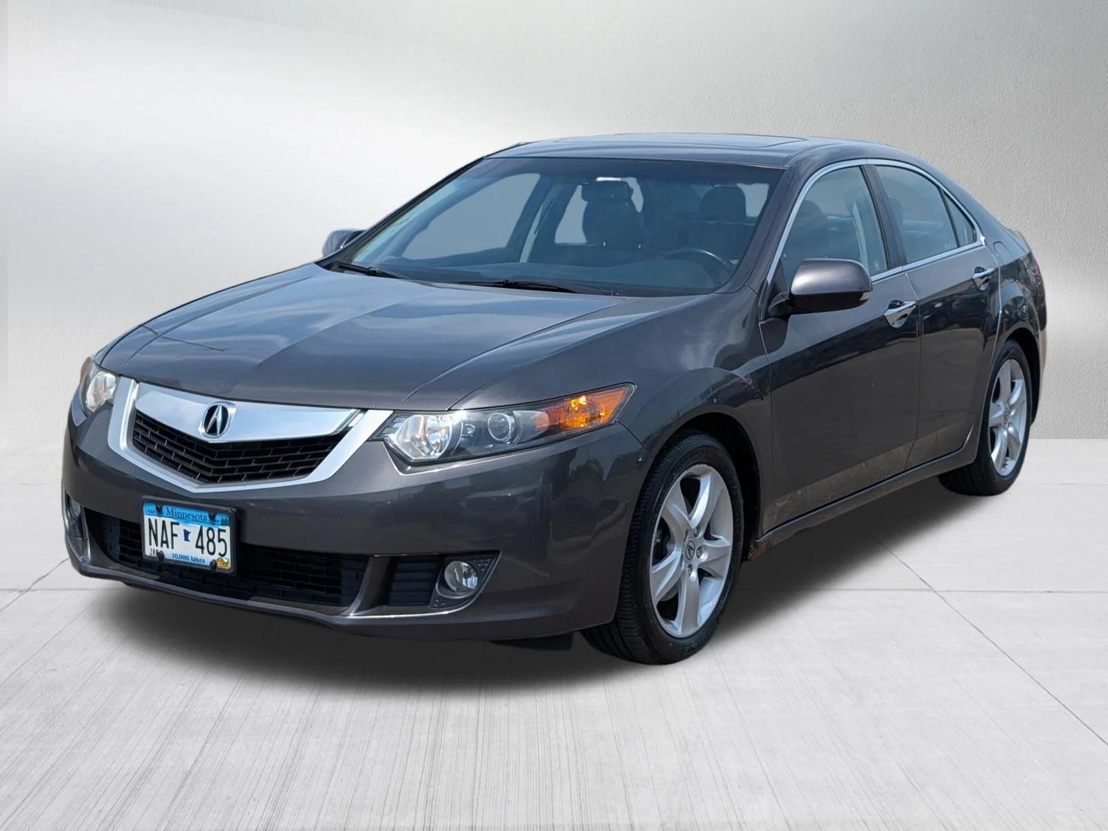 Used 2010 Palladium Metallic Acura  image 3