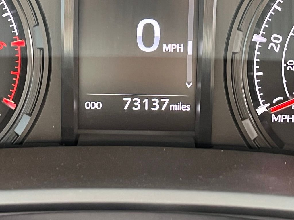 Used 2020 White Toyota SR5 image 16