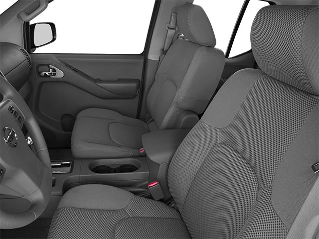 Used 2014 Brilliant Silver Nissan SV image 8