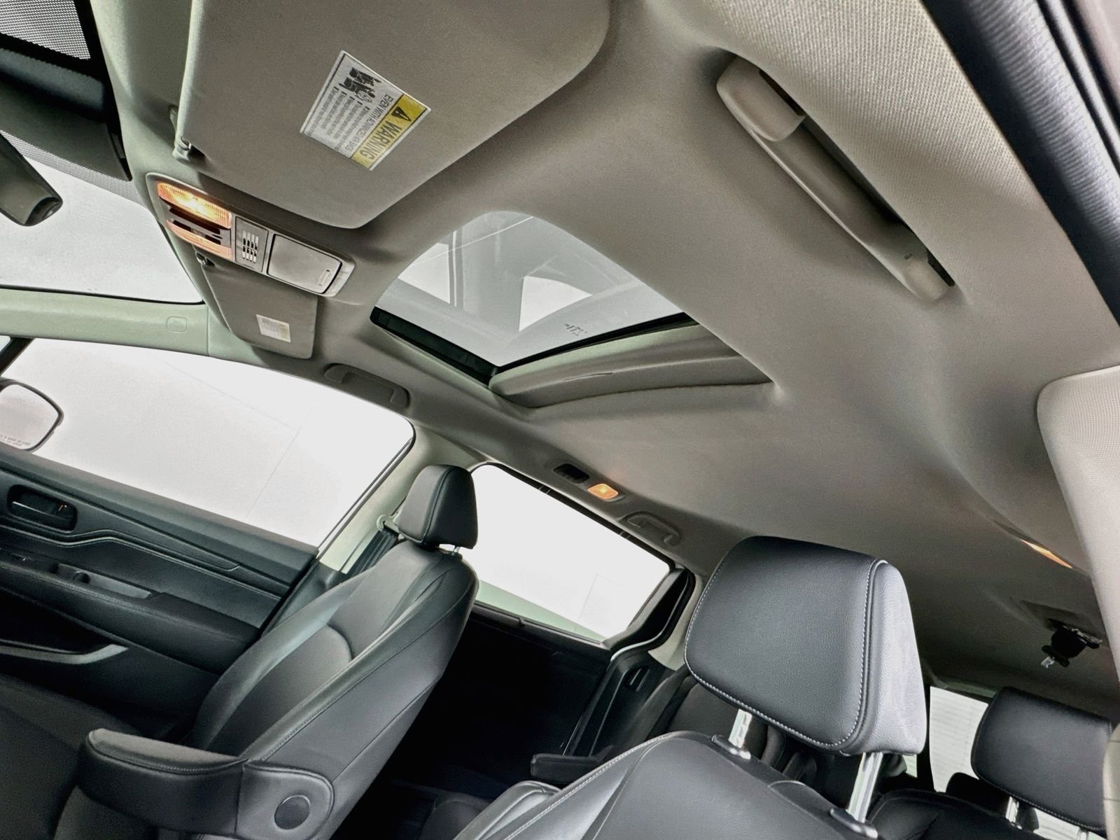 2025 Honda Odyssey EX-L - Photo 15