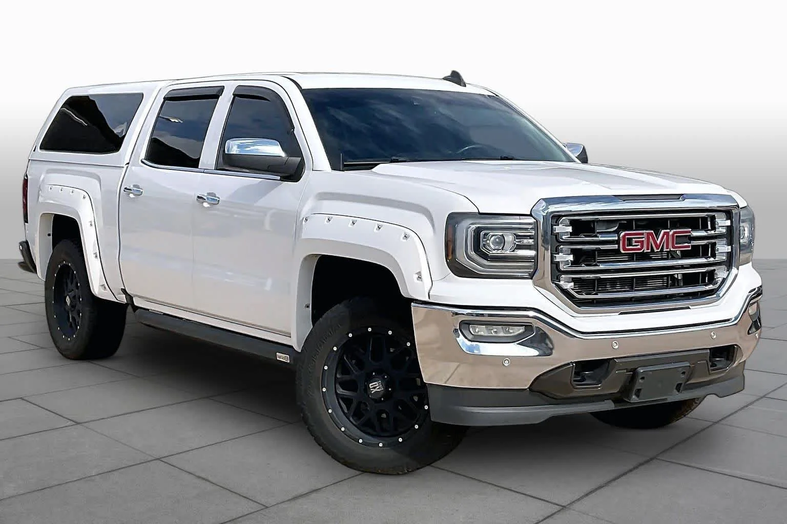 Used 2016 Summit White GMC SLT image 3