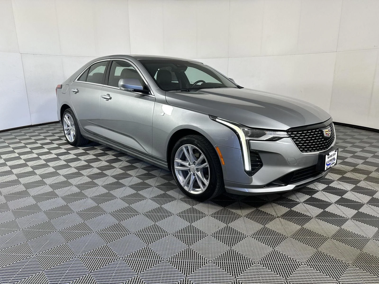 Used 2024 Argent Silver Metallic Cadillac Luxury image 11
