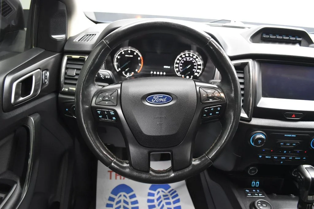Used 2021 Gray Metallic Ford XLT image 8
