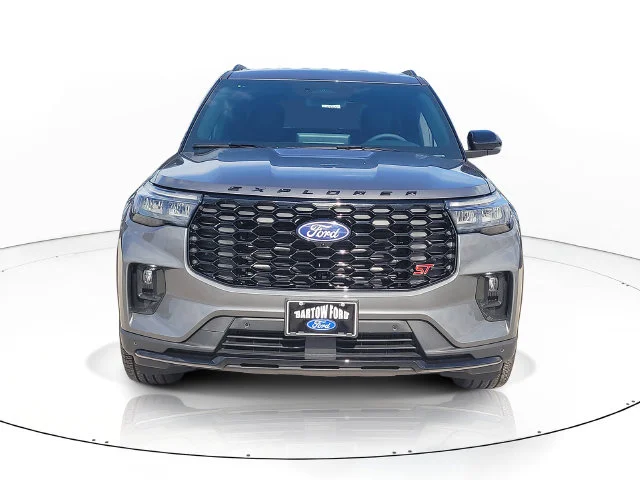 New 2027 Gray Metallic Ford ST image 2