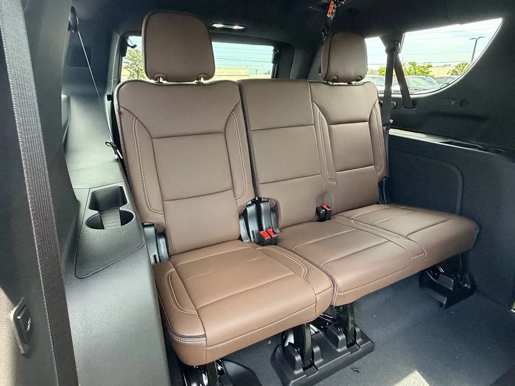 2026 Chevrolet Suburban High Country - Photo 15