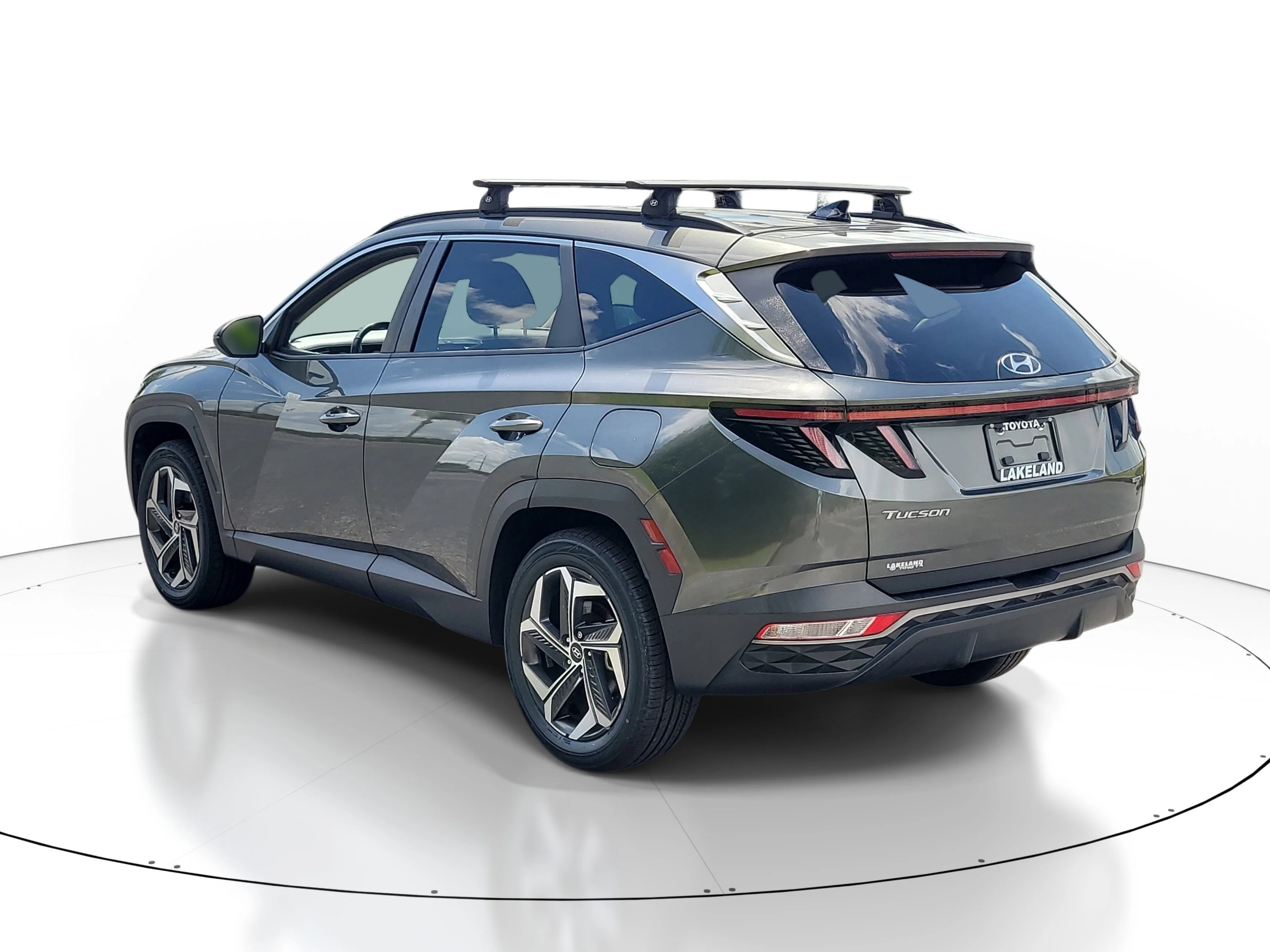 Used 2023 Amazon Gray Hyundai SEL image 4
