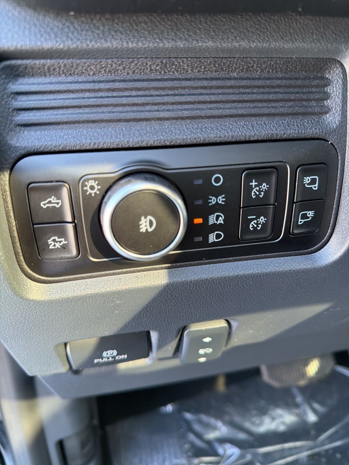 New 2026 Agate Black Metallic Ford F-250® Lariat® image 16
