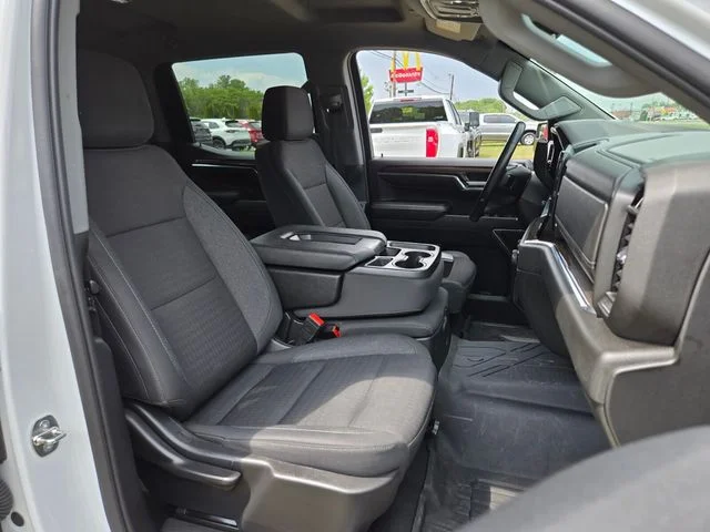 Used 2023 White Chevrolet LT image 21