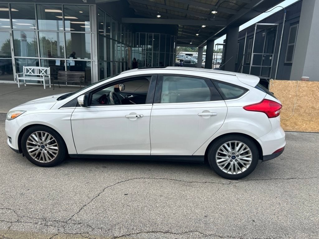 Used 2015 White Platinum Clearcoat Metallic Ford Titanium image 5
