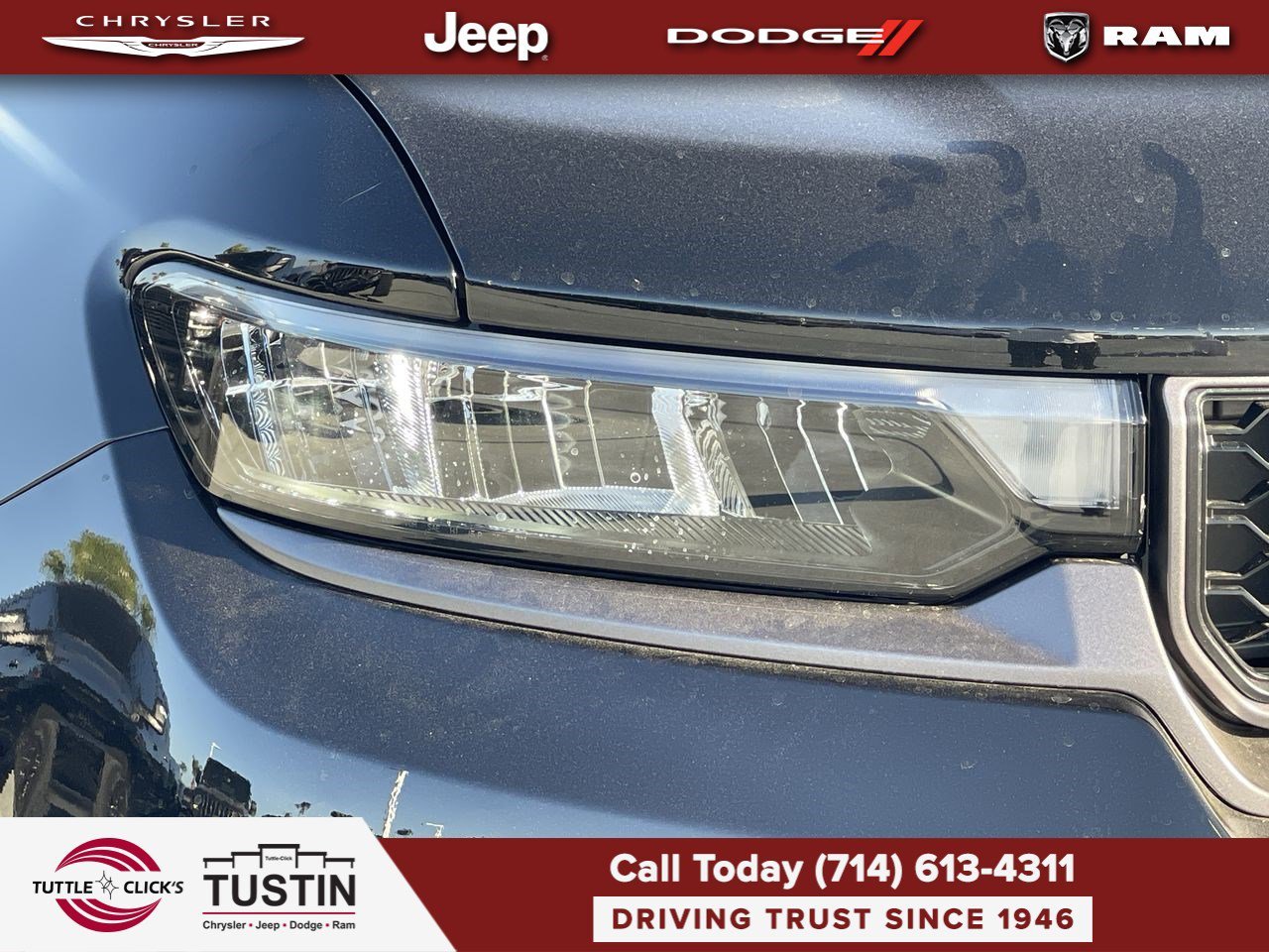 New 2026 Diamond Black Crystal Pearl-Coat Exterior Paint Jeep 85th Anniversary Edition image 7