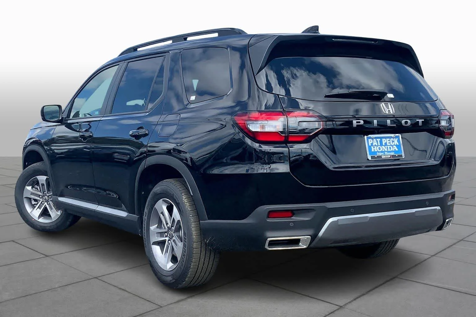 New 2026 Crystal Black Pearl Honda EX-L image 12