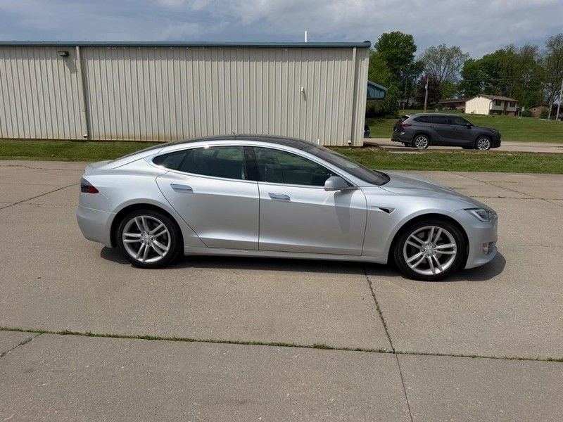 Used 2018 Tesla Model S 100D with VIN 5YJSA1E24JF258434 for sale in Cape Girardeau, MO