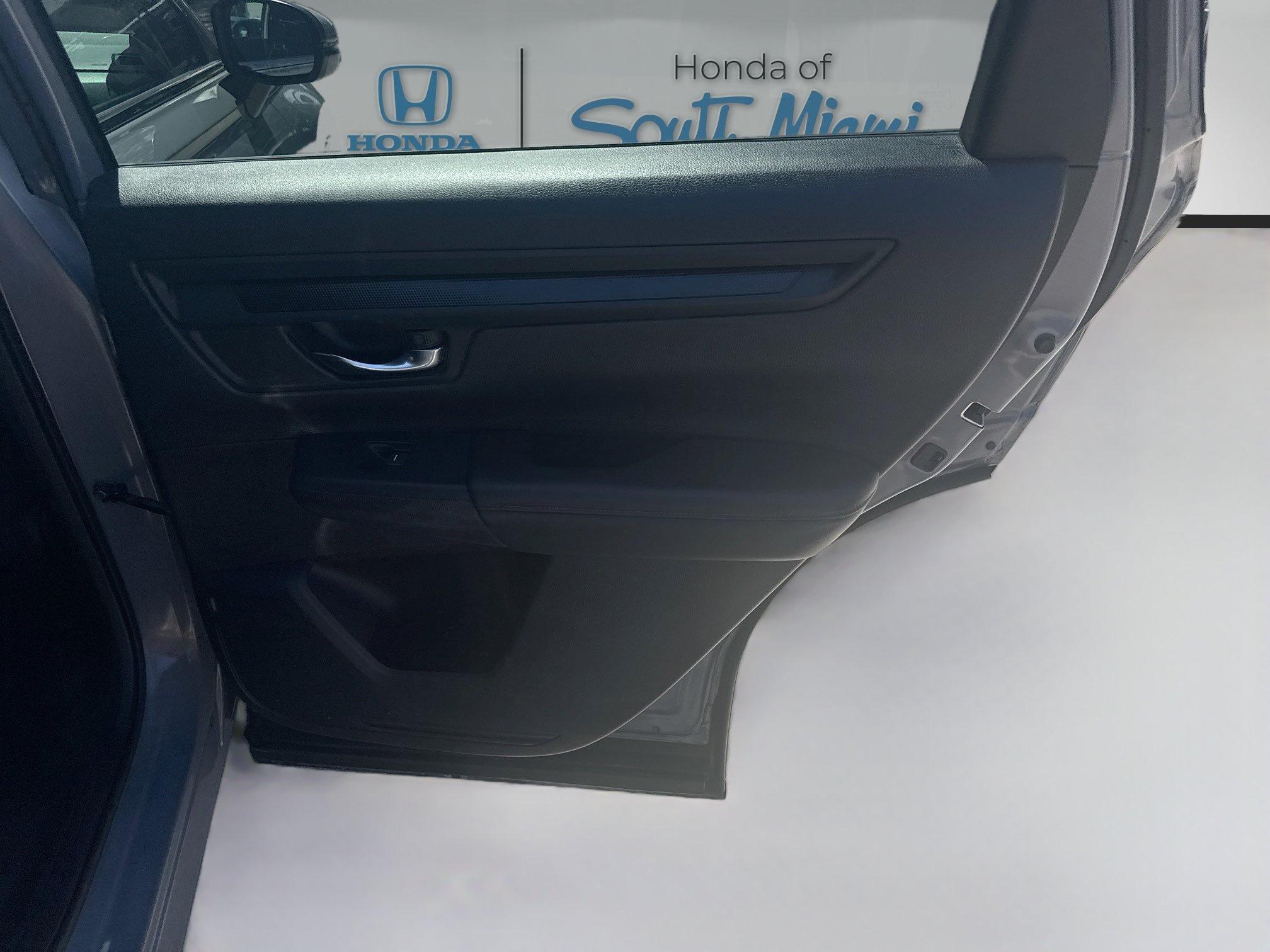 2025 Honda CR-V LX - Photo 30