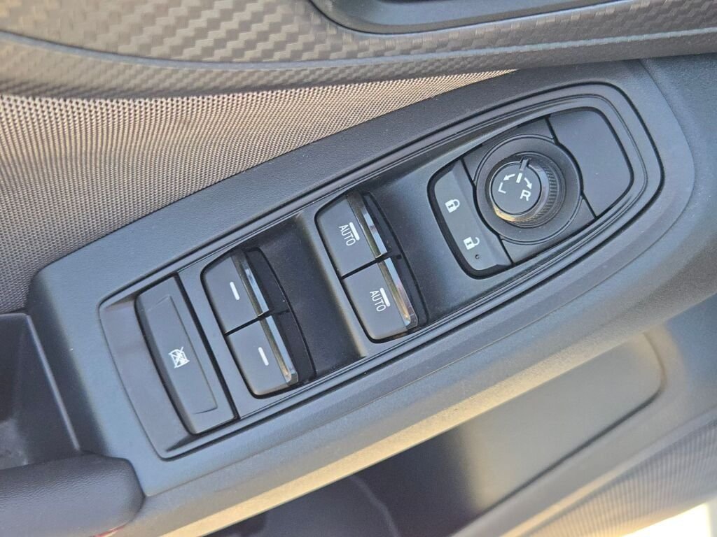 Used 2022 Silver Subaru Sport image 18