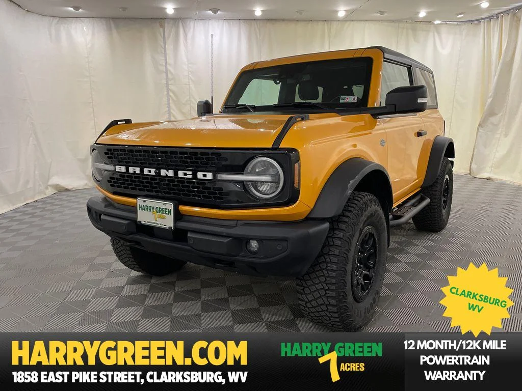 Used 2022 CYBER ORANGE MET TRI-COAT Ford Wildtrak image 1