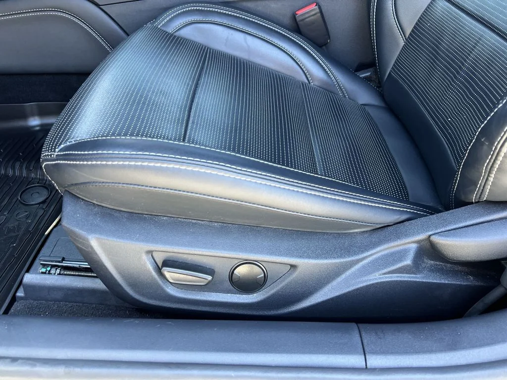 Used 2024 Black Ford GT Premium image 12