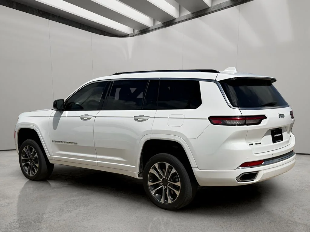 Used 2023 Bright White Clearcoat Jeep Overland image 3