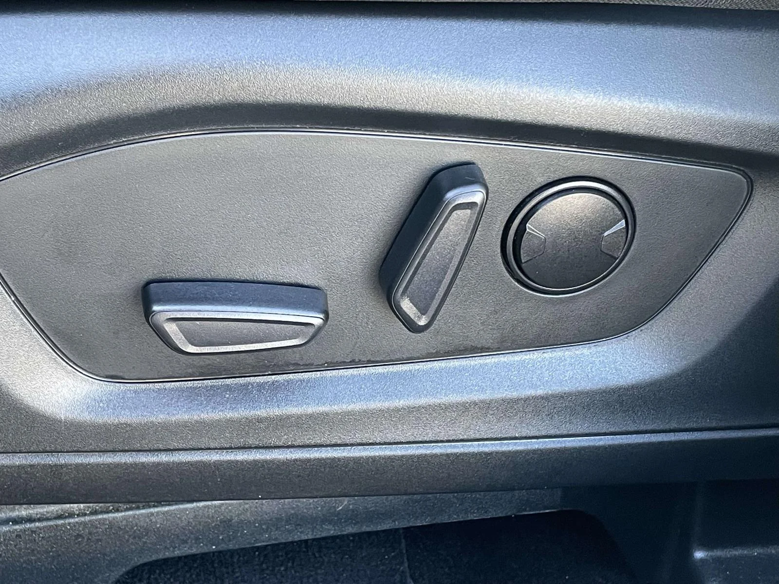 Used 2024 Carbonized Gray Metallic Ford XLT image 7