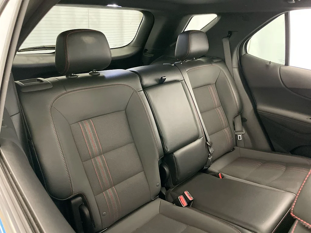 Used 2024 BLUE Chevrolet RS image 27