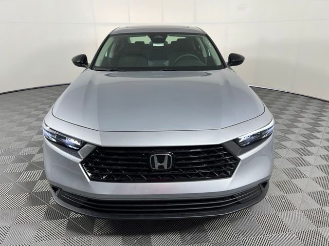 New 2026 Silver Honda SE image 2