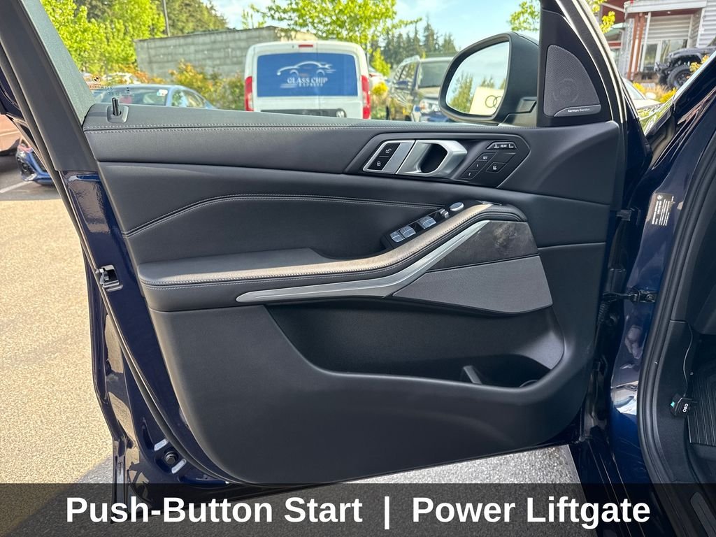 Used 2023 Blue BMW xDrive40i image 13