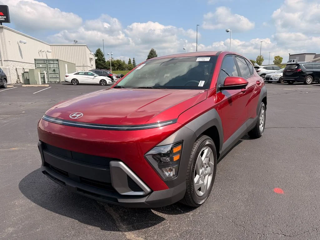 Used 2024 Red Metallic Hyundai SE image 7