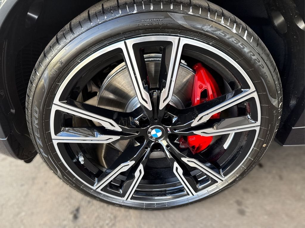 New 2026 Singapore Grey II Metallic BMW M60i image 15