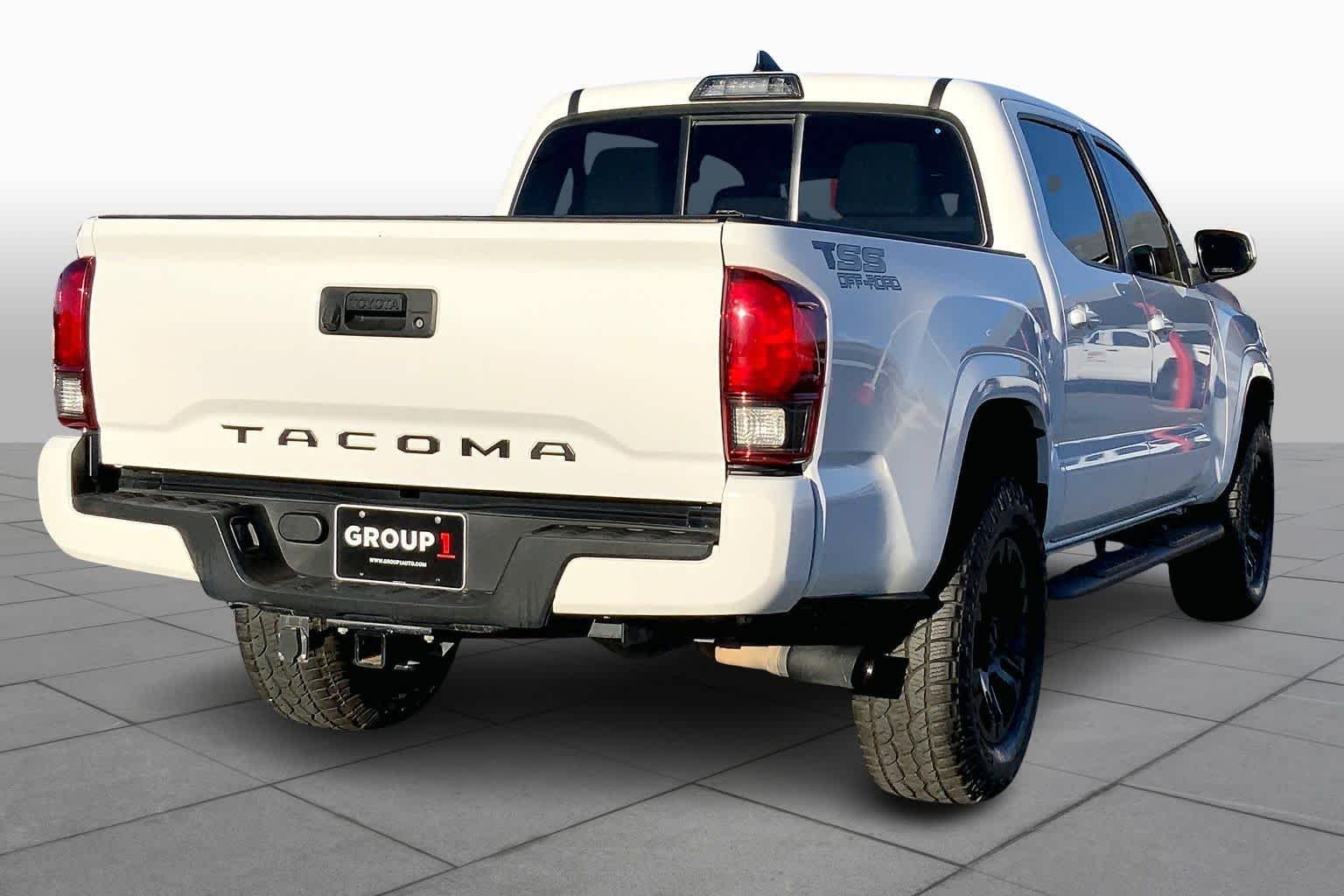 Used 2019 Super White Toyota SR image 12