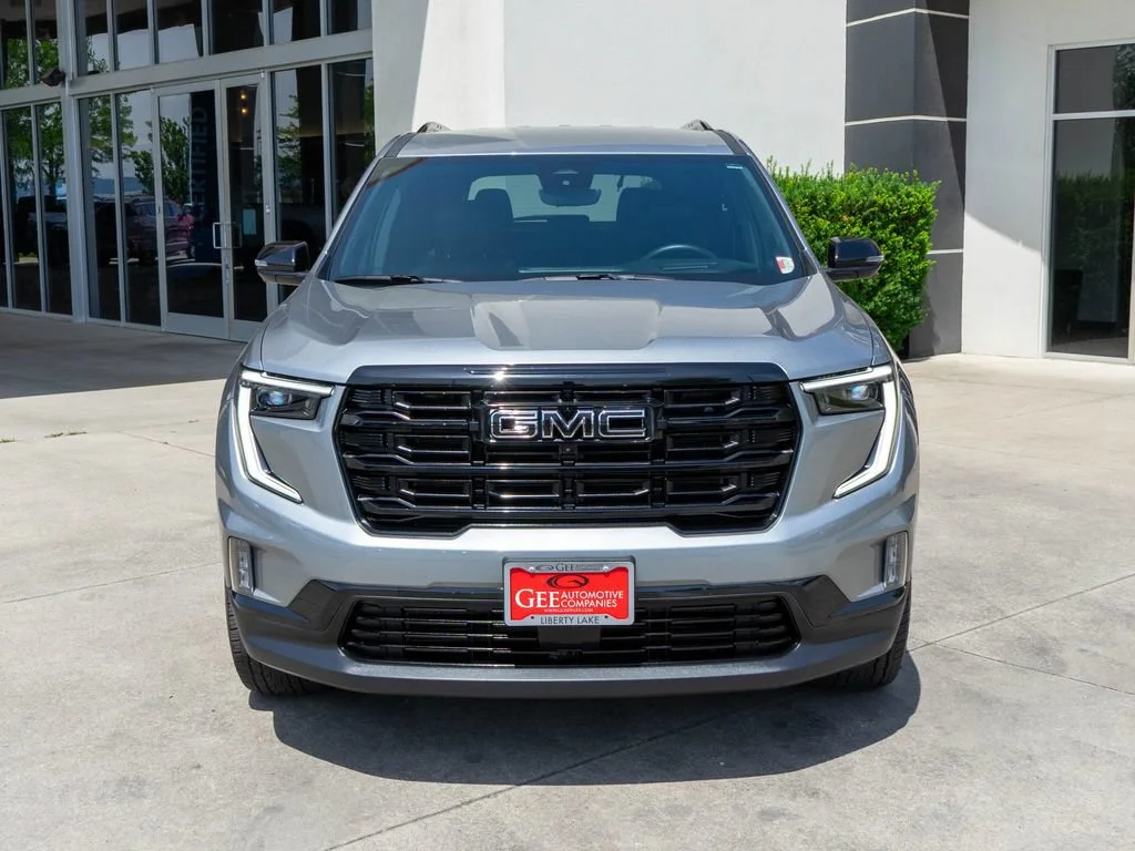 New 2026 Sterling Metallic GMC Elevation image 2