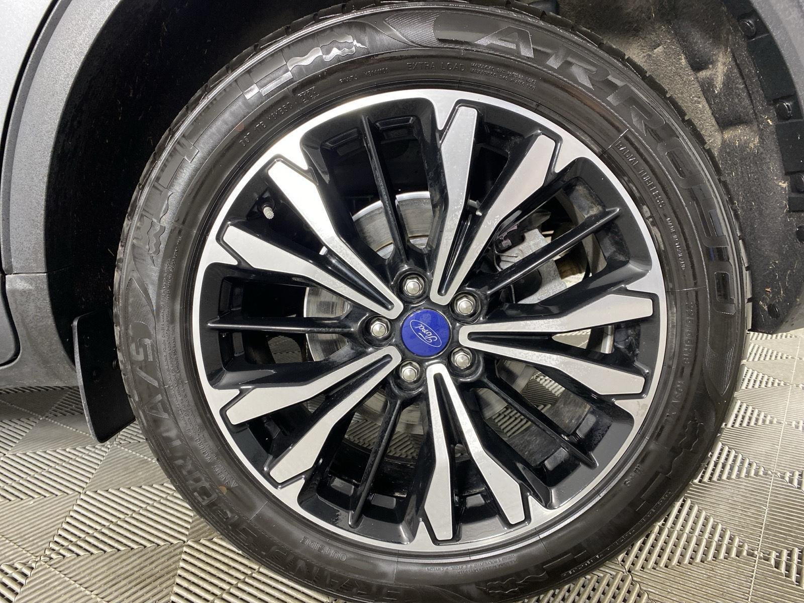 Used 2022 Carbonized Gray Ford SEL image 9