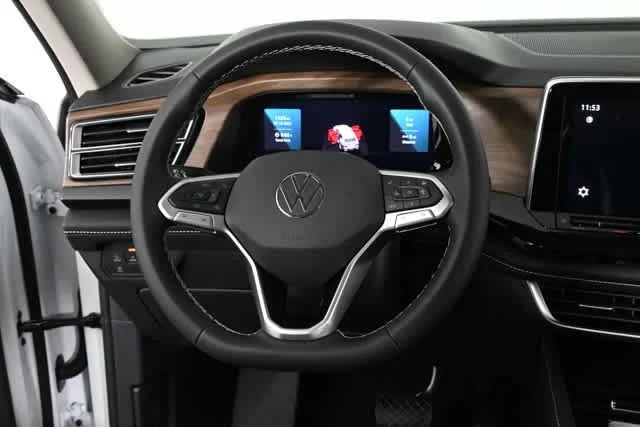 New 2026 Opal White Pearl Volkswagen 2.0T SE w/Technology image 3