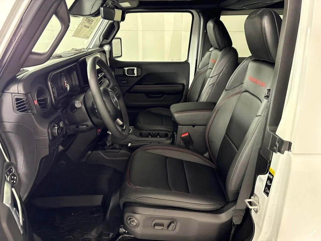 New 2027 White Jeep Rubicon X image 23