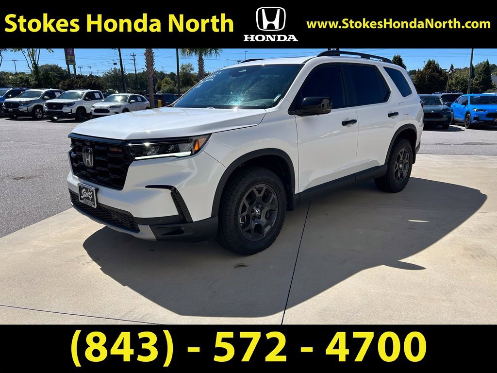 Used 2025 White Honda TrailSport image 3