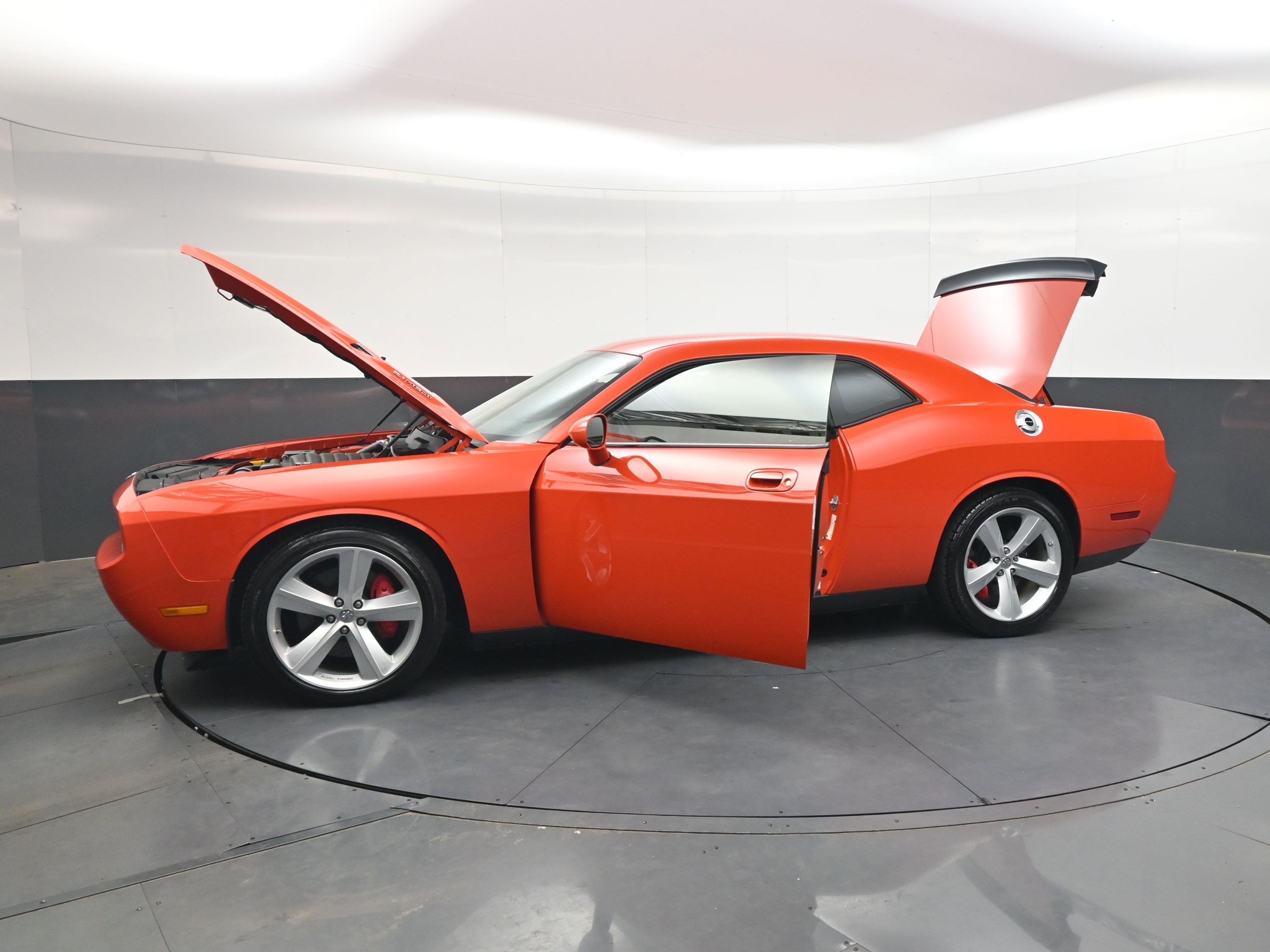 Used 2009 Hemi Orange Pearl Dodge SRT8 image 33