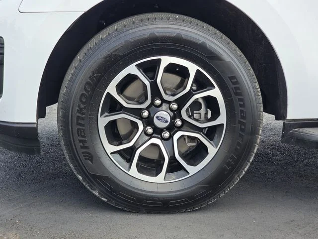 Certified Used 2024 Oxford White Ford XLT image 36