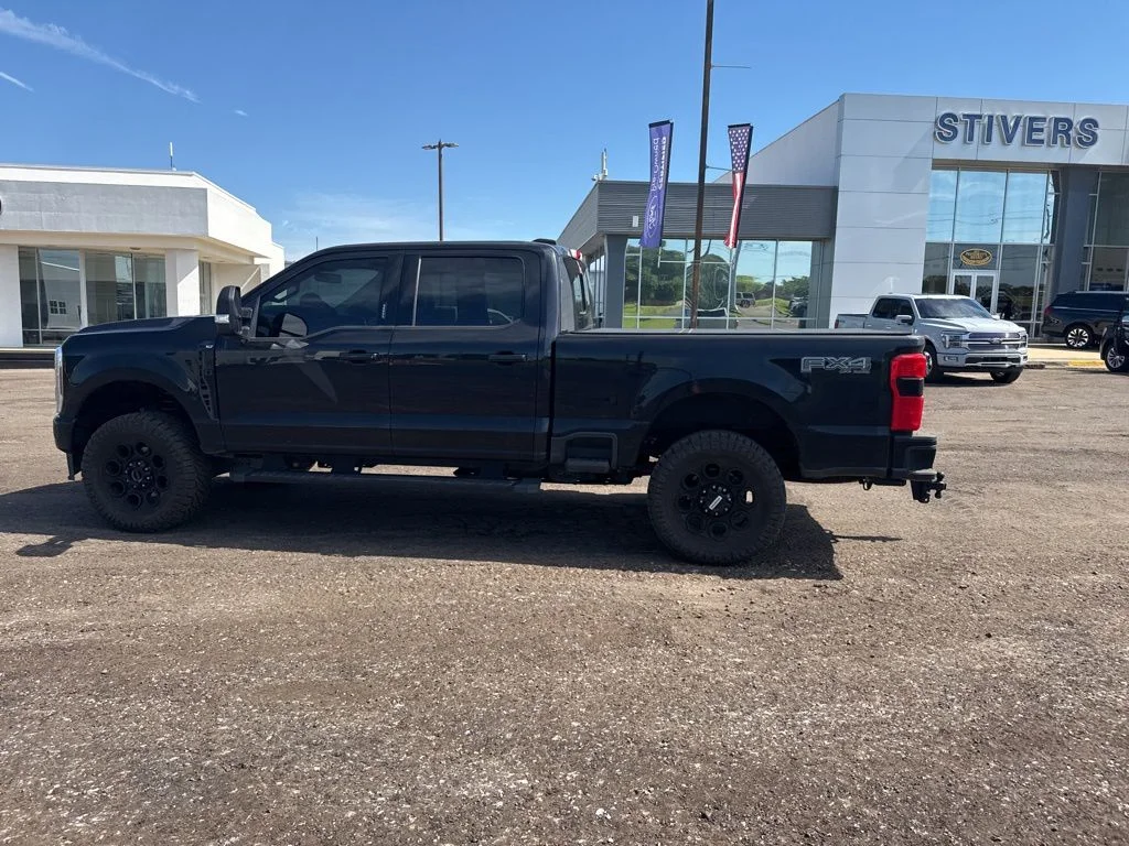Used 2024 Black Ford XLT image 9