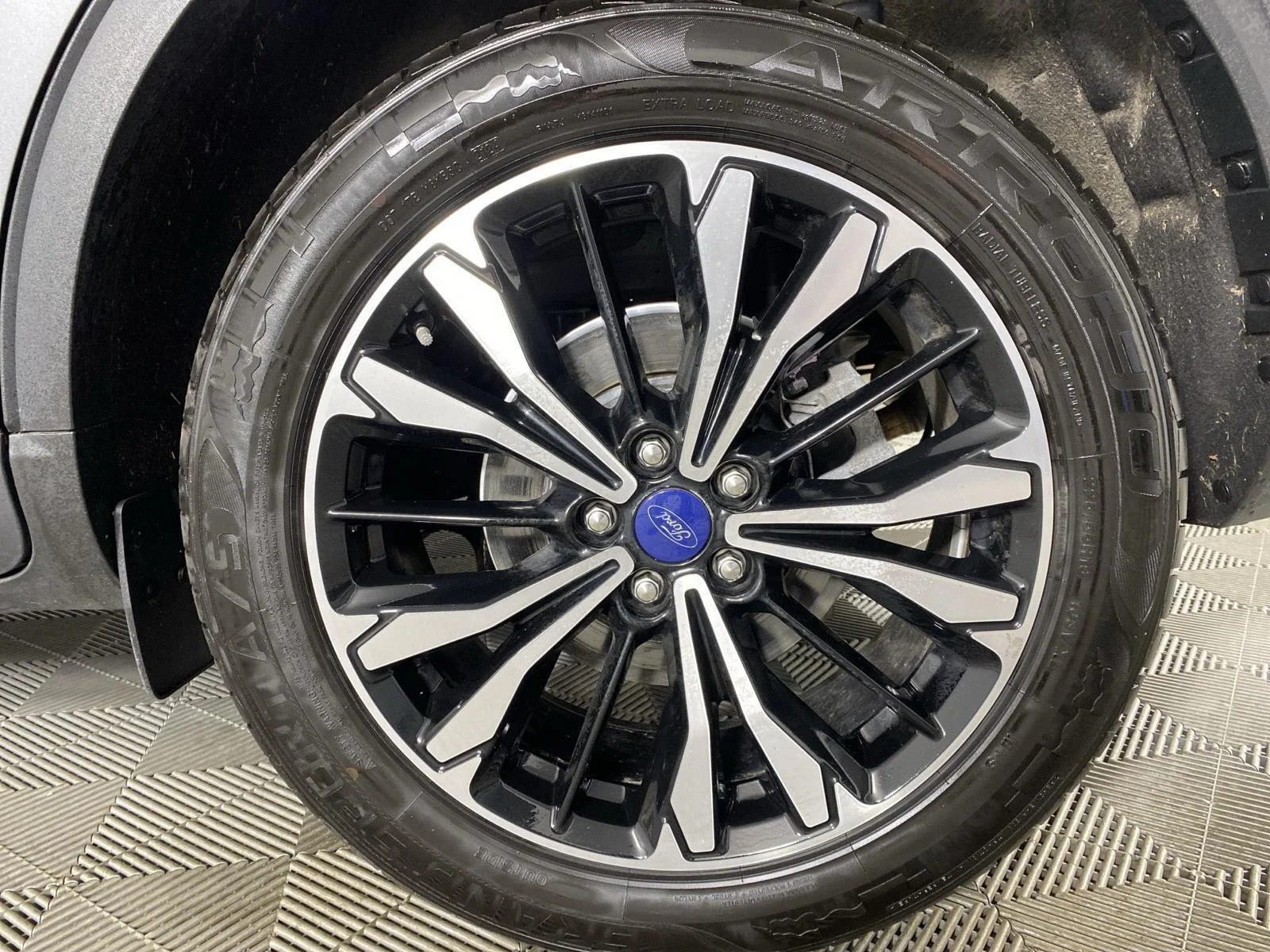 Used 2022 Carbonized Gray Ford SEL image 9
