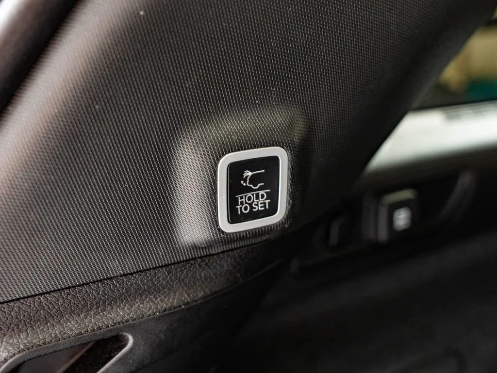 Used 2022 Bright White Clearcoat Jeep Summit Reserve 4xe image 21