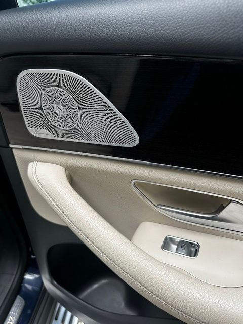 Used 2020 Blue Mercedes-Benz GLE 350 image 16