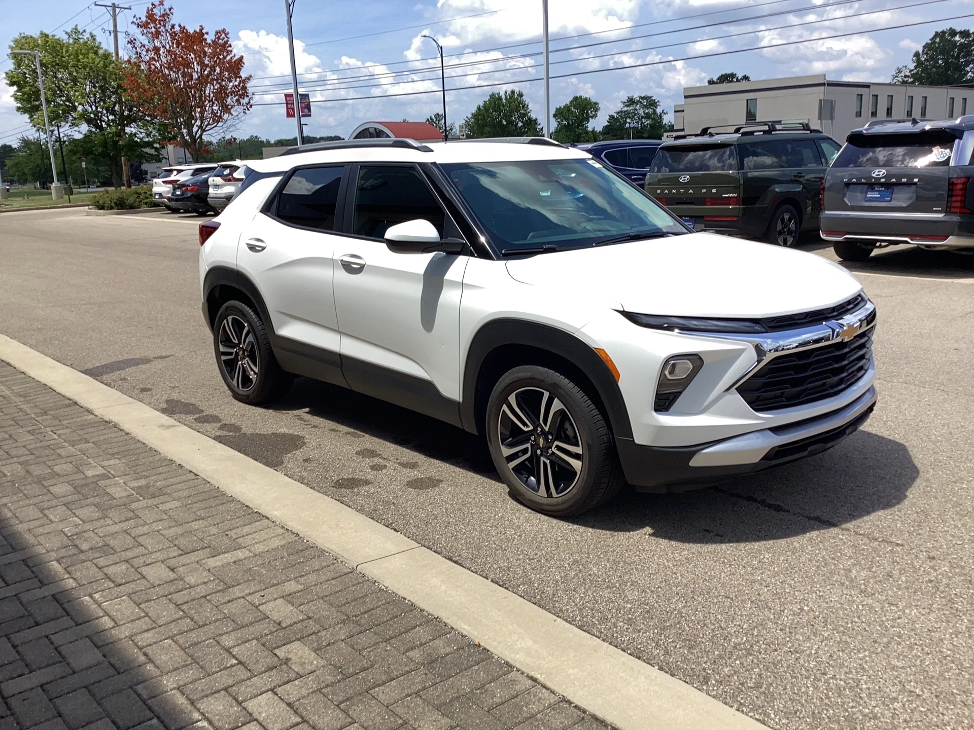Used 2024 Summit White Chevrolet LT image 1