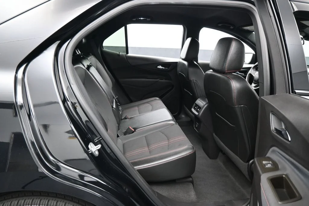 Used 2024 Mosaic Black Metallic Chevrolet RS image 33