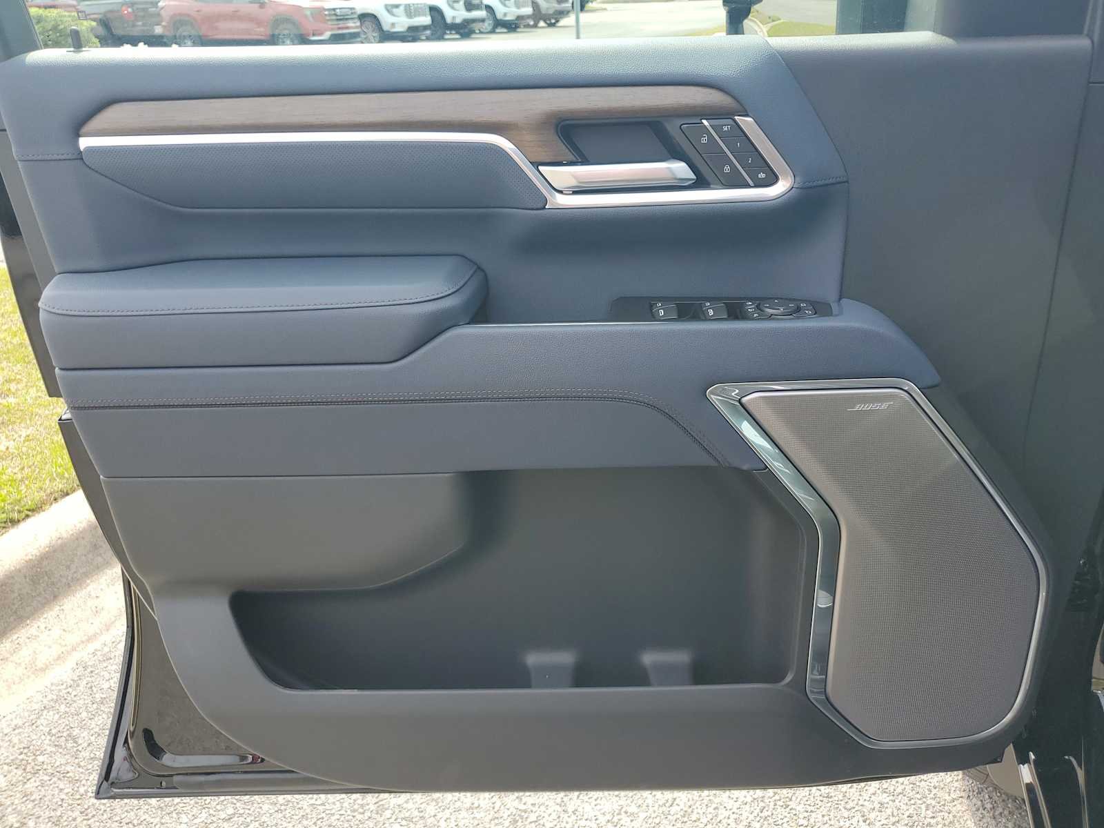 2026 Chevrolet Silverado 3500 HD High Country - Photo 11